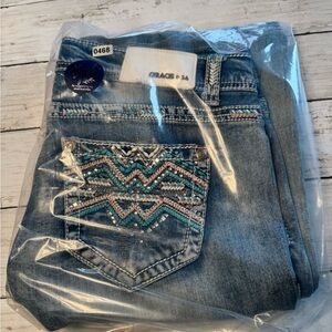 Grace Women's Denim with Embroidered Pocket